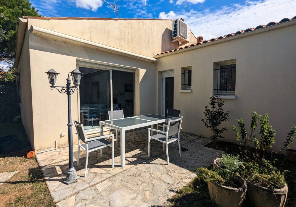 Maison de charme rénovée avec jardin proche centre - photo 8